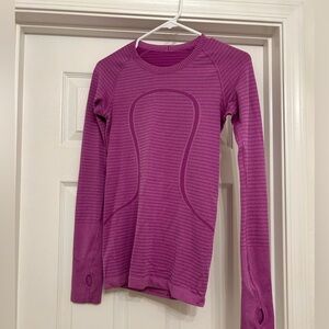 Lululemon long sleeve athletic top